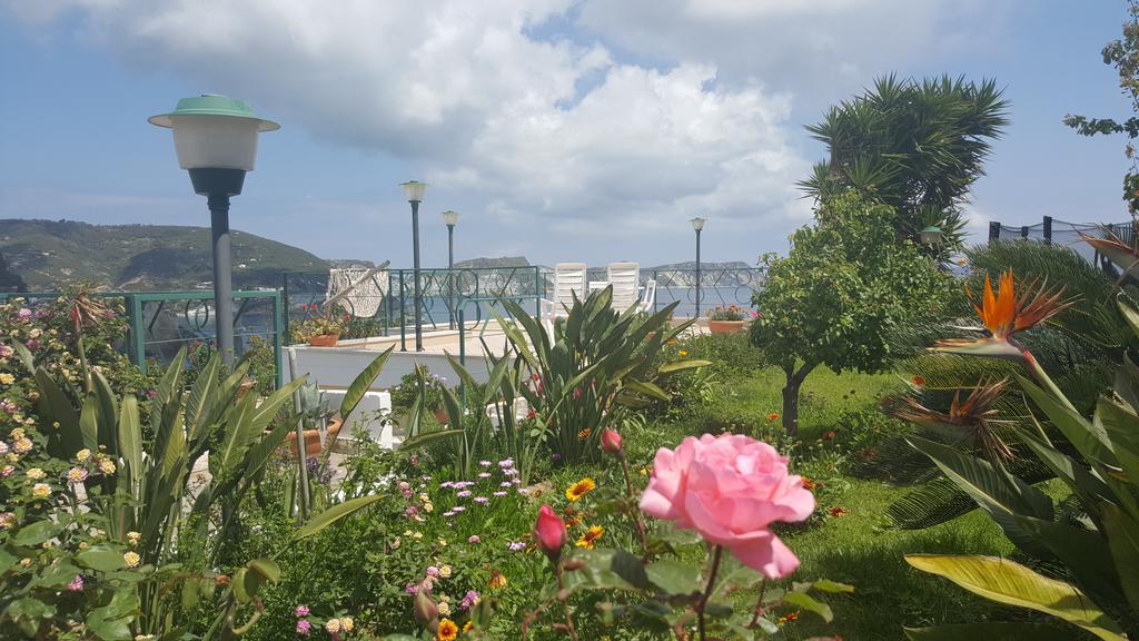 Villa Ersilia Ponza Exterior photo
